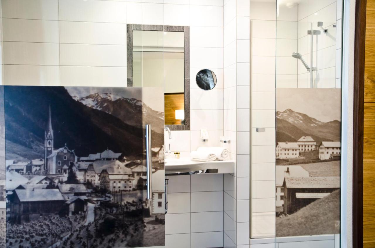 Garni Arosa 4*