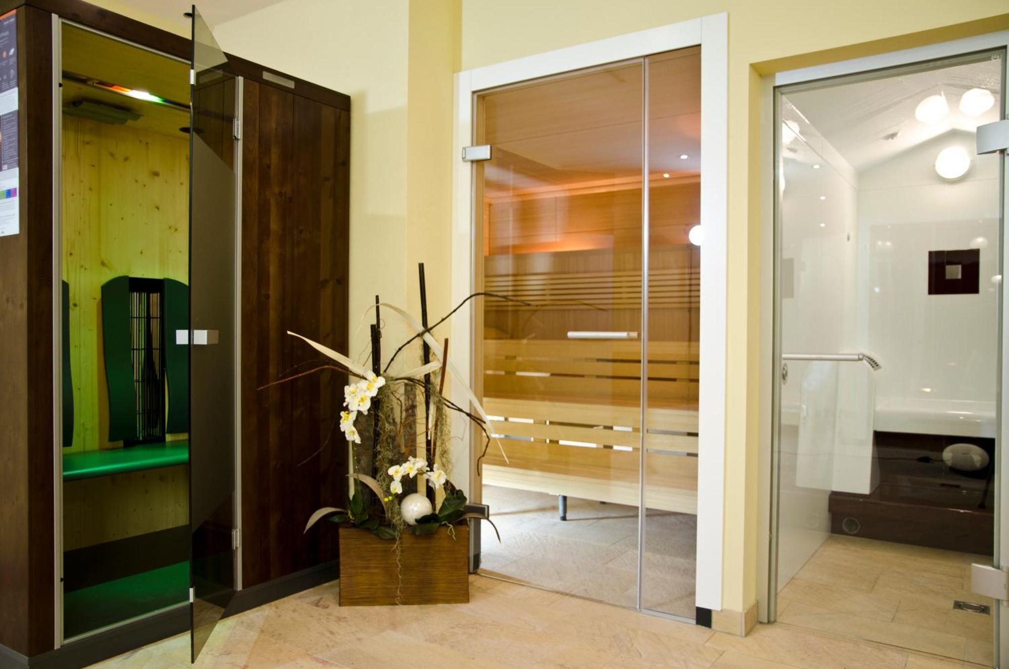 Hotel Garni Arosa 4*